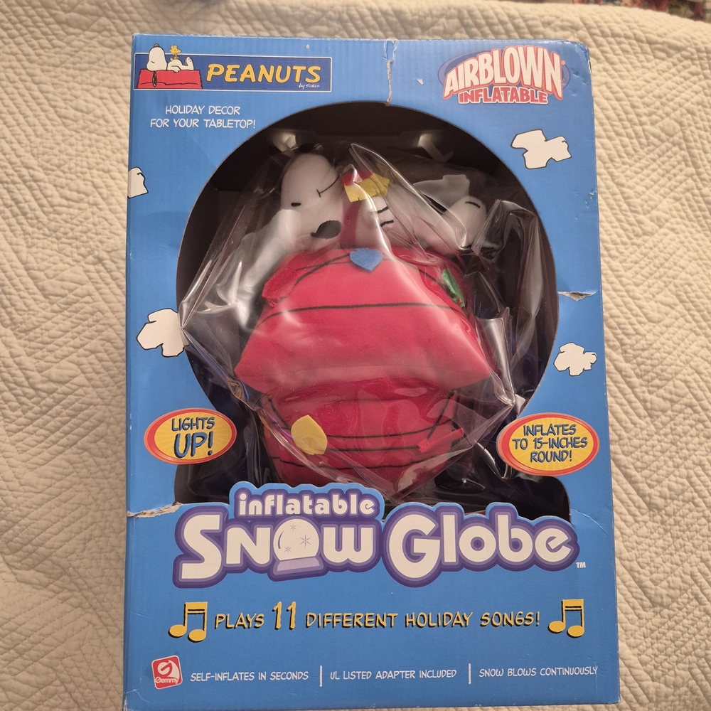 Vintage Gemmy Peanuts Snoopy 15" Inflatable Snow Globe w/Lights & 11 Songs 2006
